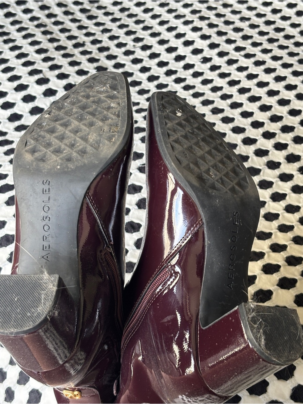 AEROSOLES Women's Glossy Bordeaux Patent Ankle Boots - Picture 3 of 6